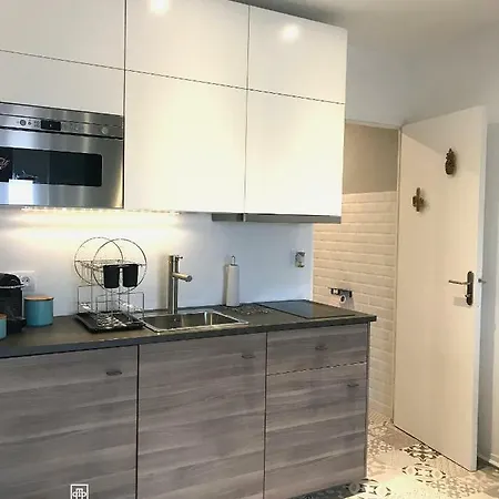 Le Studio 12 Apartment *